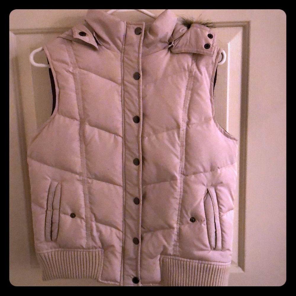 Timeless quality New York classics cream vest.